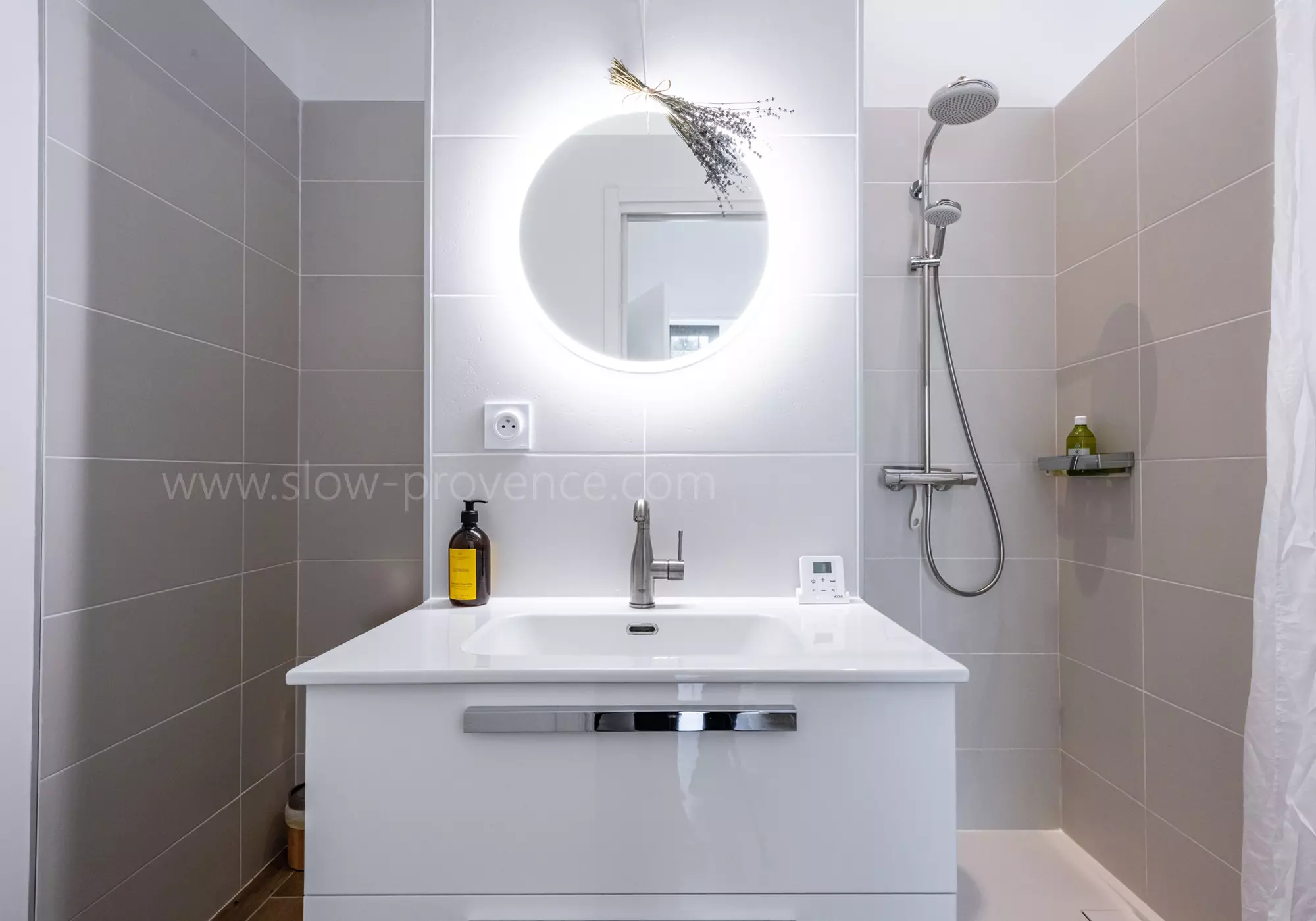 Salle de bain privative de la chambre 3