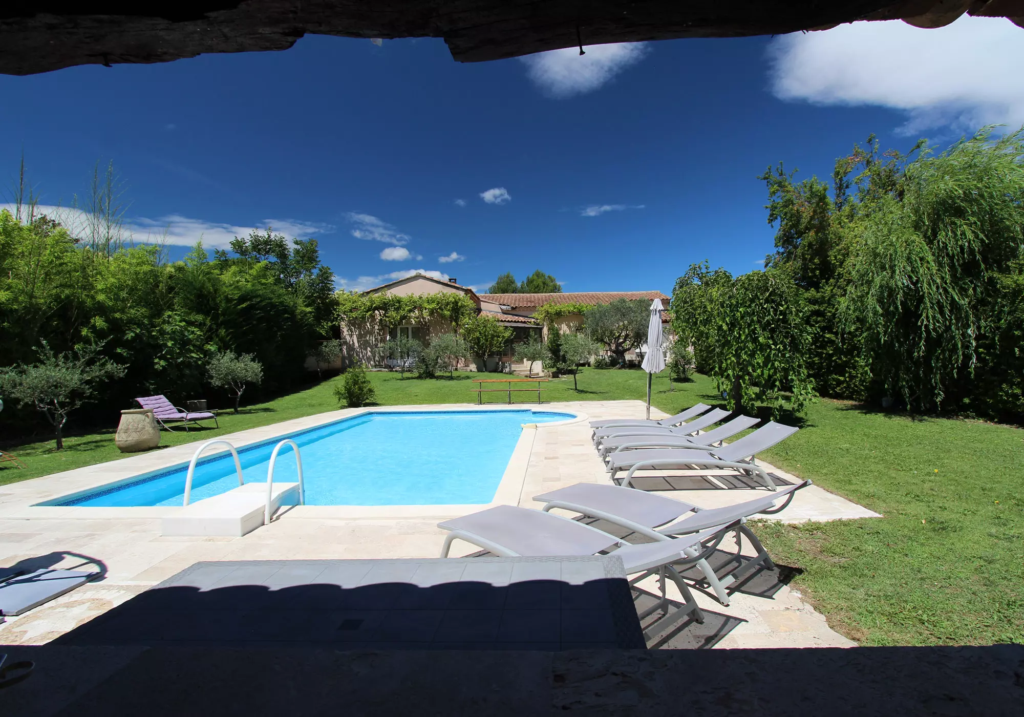 Pool-house couvert