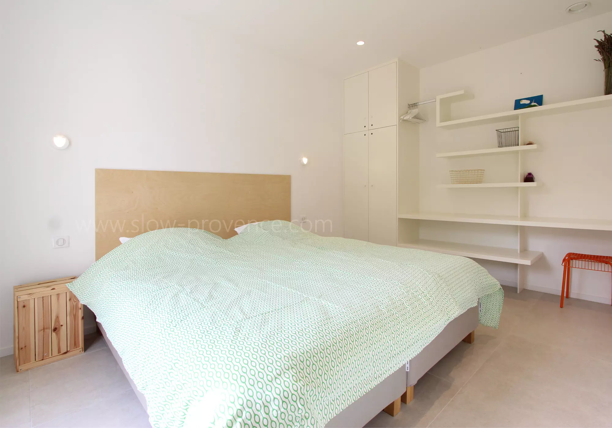 Bedroom 3 with open shelves and small desk