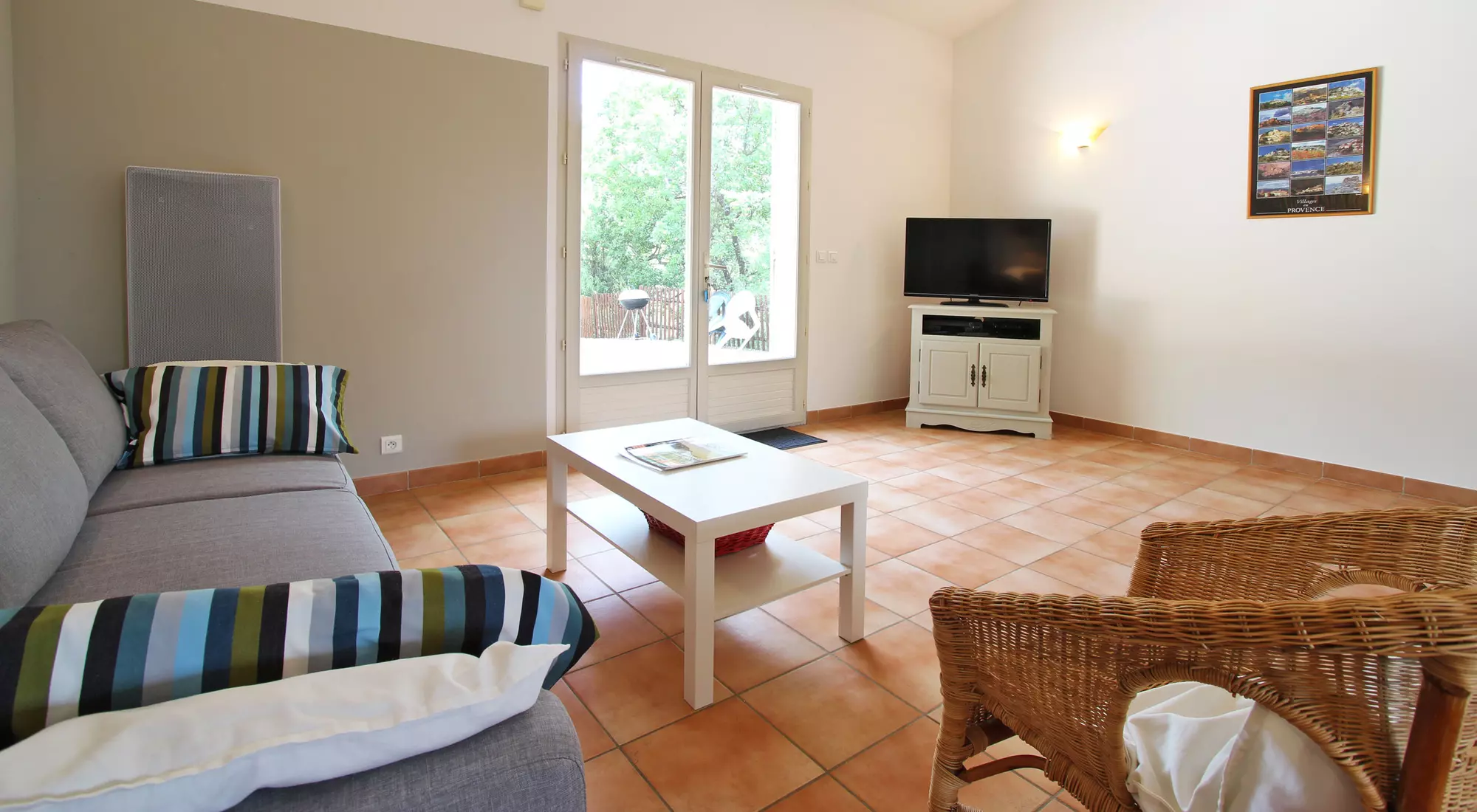 Sitting room open to the terrace