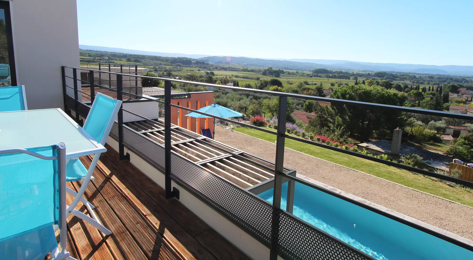 Panoramic terrace on the 1st floor