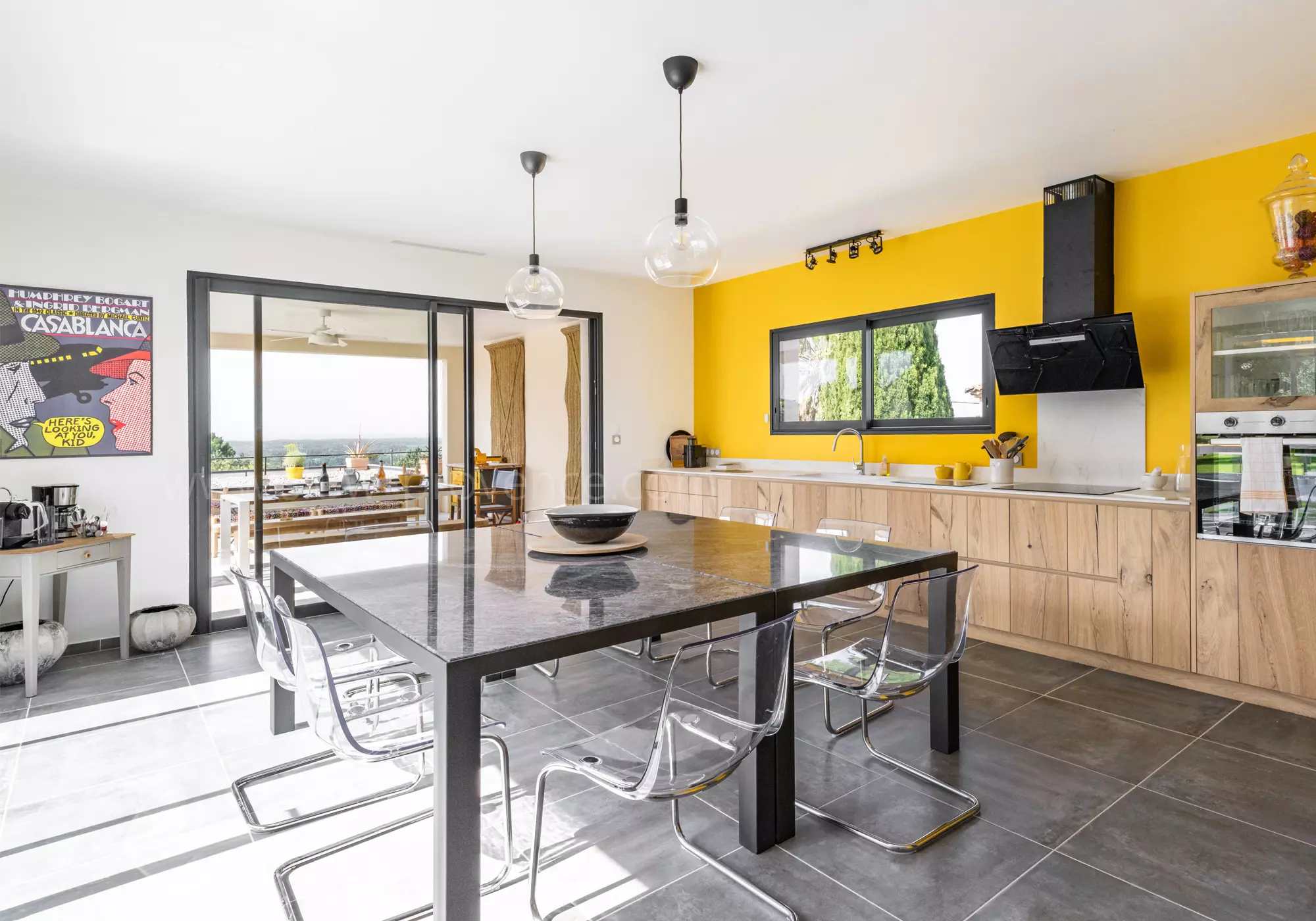 Large, modern and bright kitchen