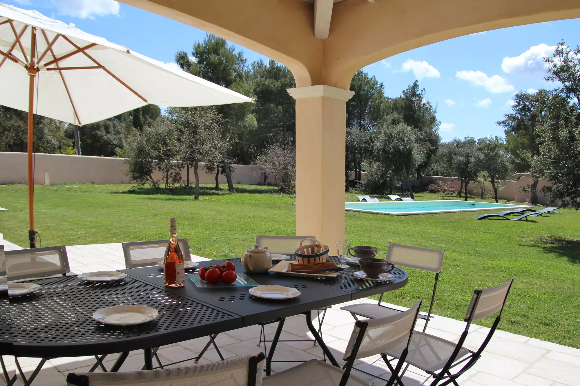 Covered patio facing the garden