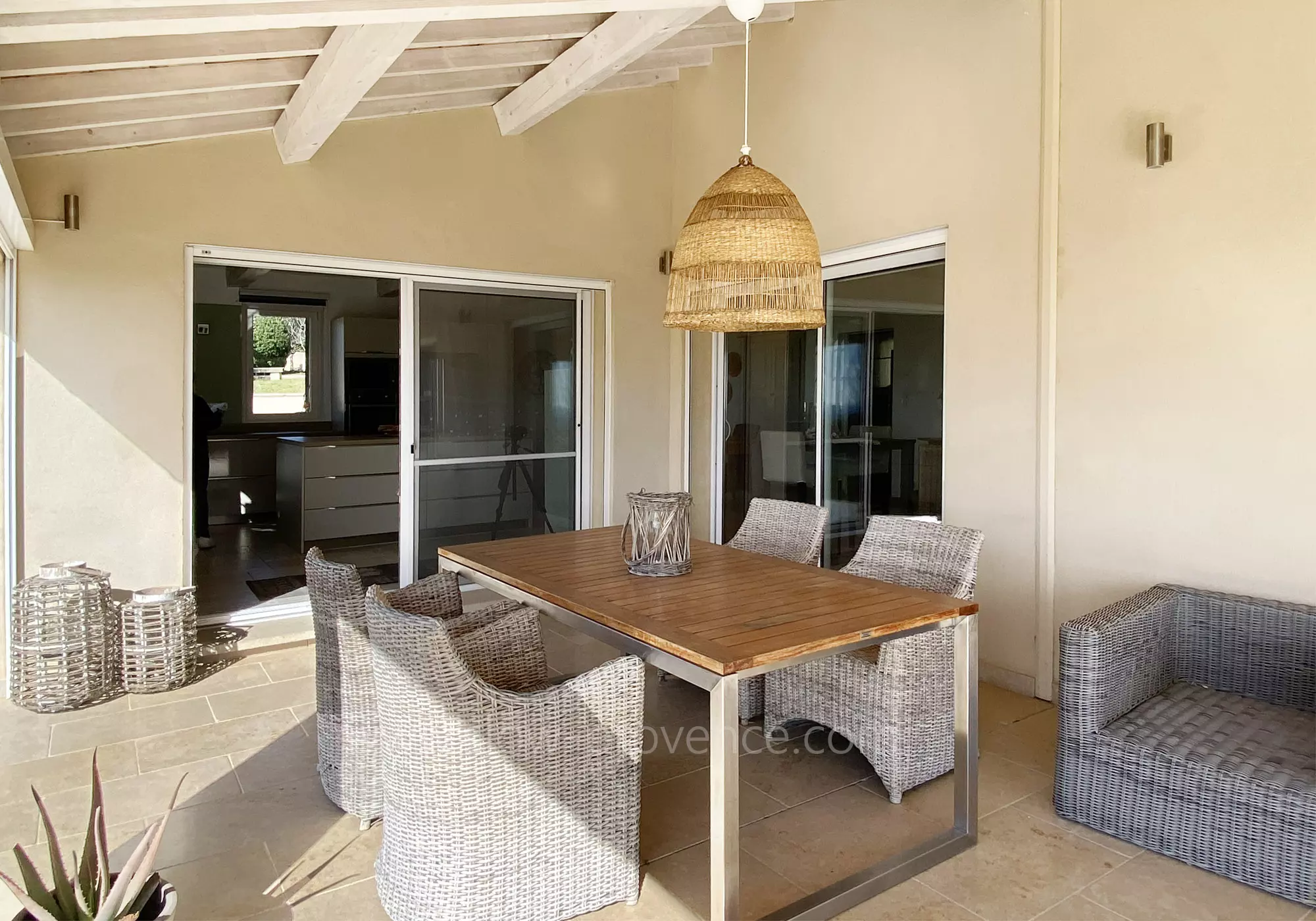 Covered patio in front of the kitchen