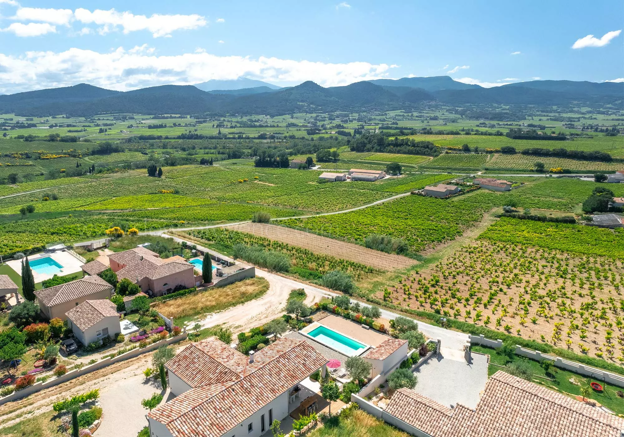 Magnificent views over the vineyards