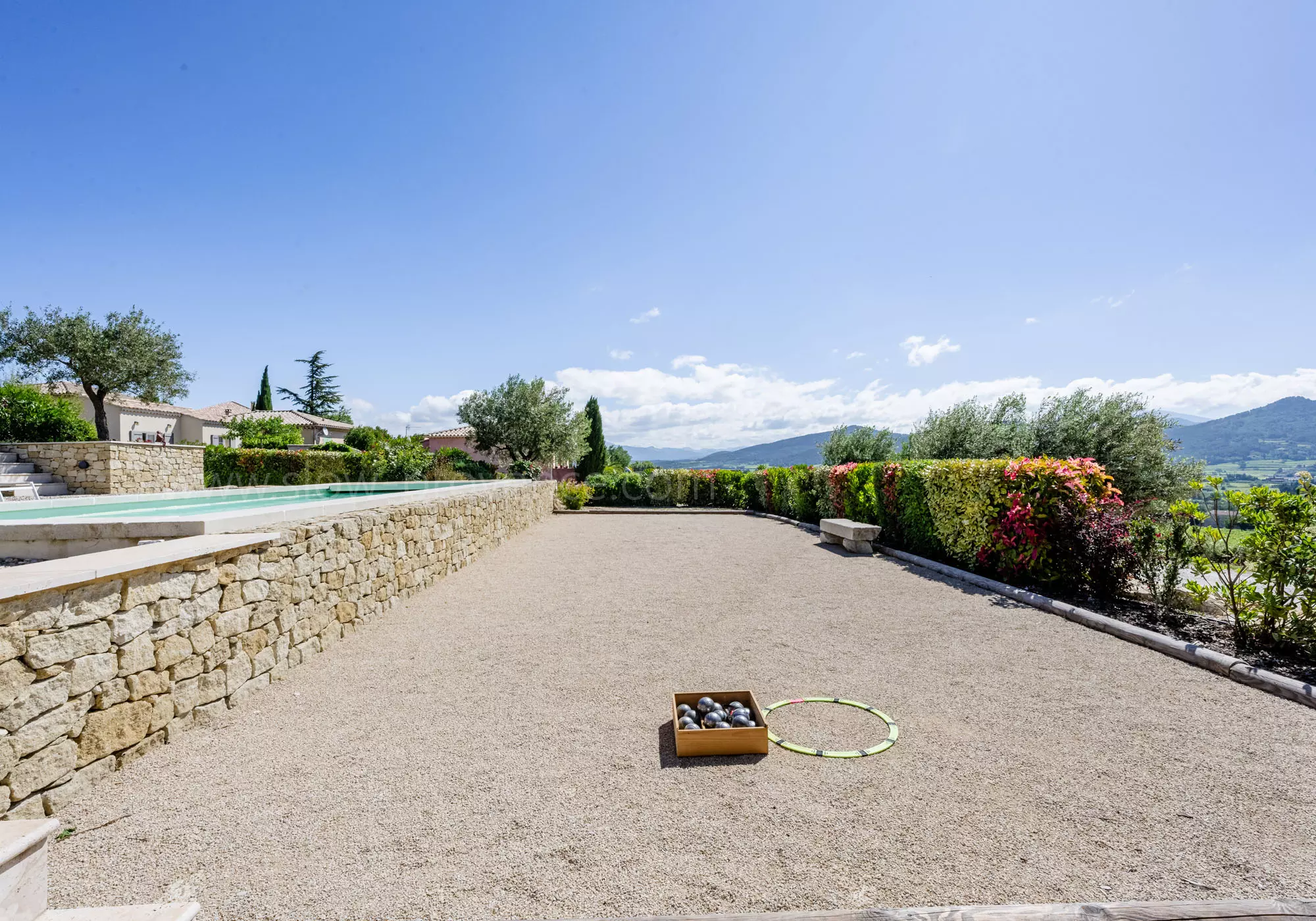 Petanque court