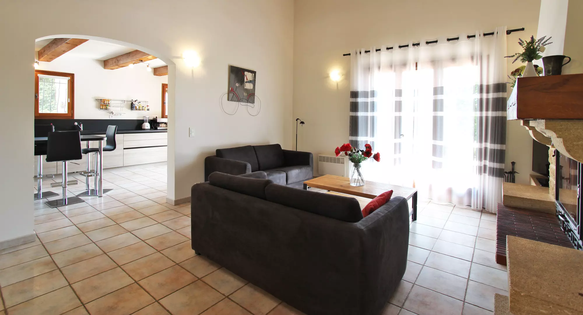 Living room open on the kitchen